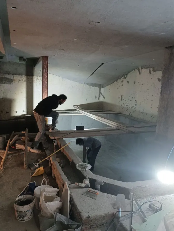 آماده سازی بدنه استخر سرپوشیده